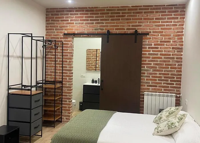 Cha Lofts & Pool Apartment